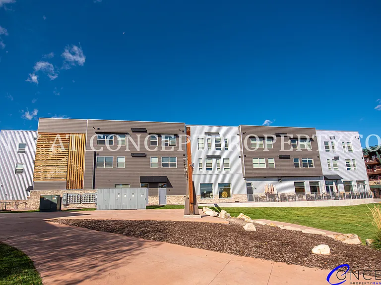The Commons at Newpark — Photo 51