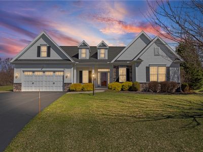 77 Stonefield Mews Ln, Pittsford, NY, 14534