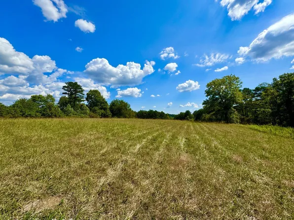 Butler Ln, Vinton, OH 45686