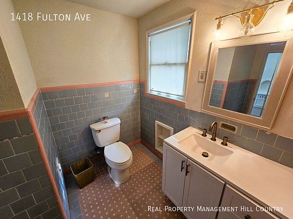 5th image of 1418 Fulton Ave