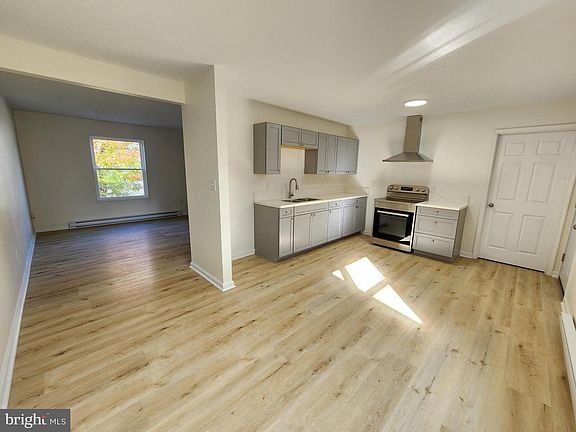 5th image of 14308 Greenfield Cres SW