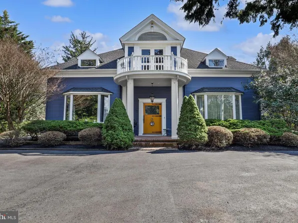 436 Cottage Ave, Edgewater Park, NJ 08010