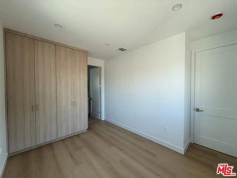 16036 Acre St — Photo 3