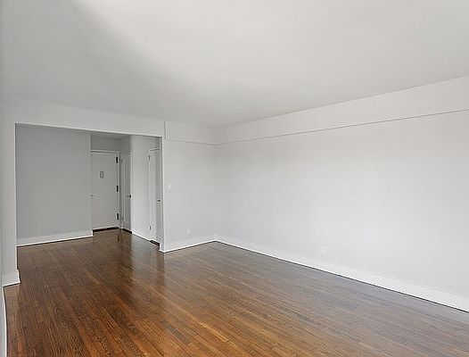 4th image of 1983 Sedgwick Ave APT 4D