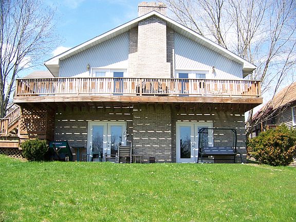 2nd image of 327 Glenridge Cir