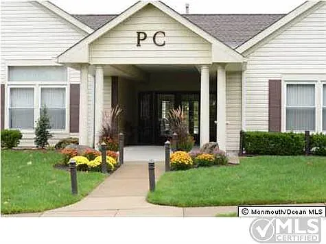 23 Brant Dr photo 1