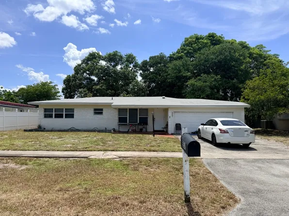 557 W Dayton Cir, Fort Lauderdale, FL 33312