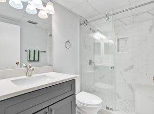 1055 Country Club Dr APT 305, Pompano Beach, FL 33063