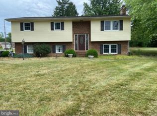 14370 Greenview Dr, Greencastle, PA 17225