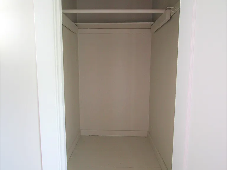 736 Oakland Ave SW — Photo 12