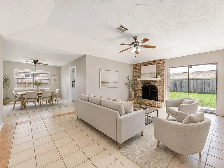 9915 Towne Tower Ln — Photo 1