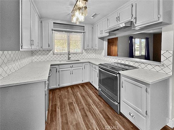 5th image of 15 Regent Loop