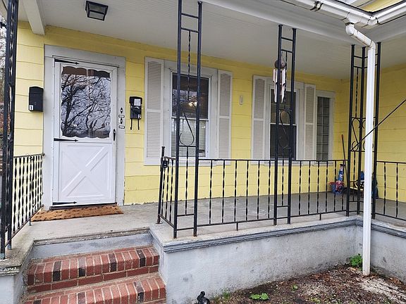 3rd image of 122 Sanborn St