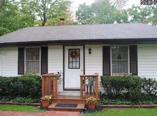 9184 Highland Dr, Brecksville, OH 44141