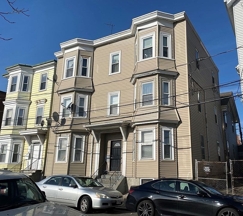 1st image of 24-24A Clarence St
