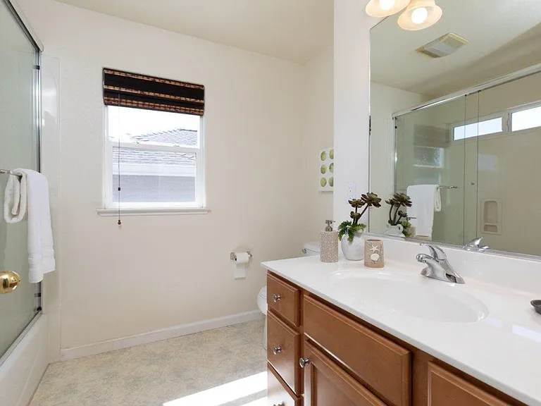 116 Goss Ct — Photo 16