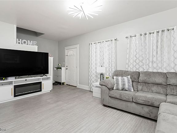 5th image of 3602 Cypress Ave