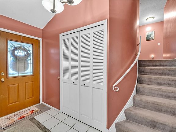 3rd image of 17024 Bear Creek Ln