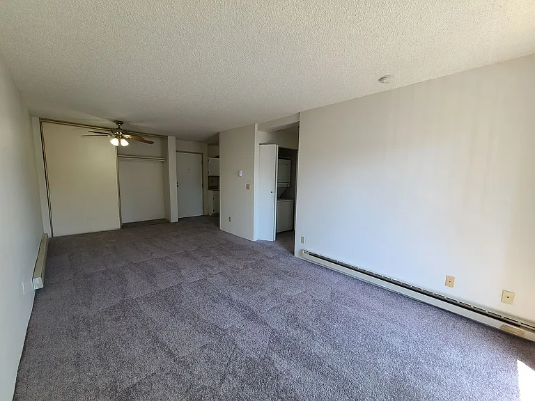 15015 Shoreline Apartments — Photo 29