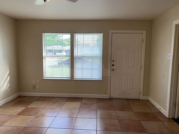 3rd image of 1816 Duncan Ave