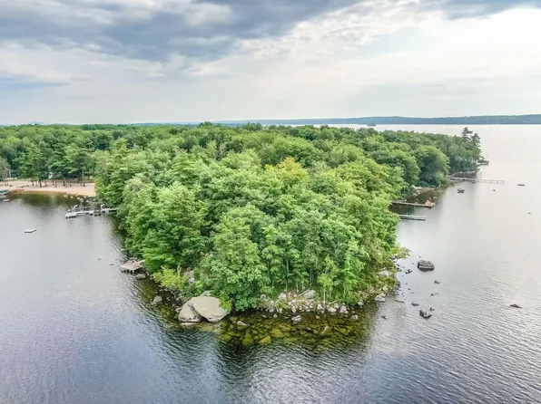 25 Emerald Point Drive, Frye Island, ME 04071