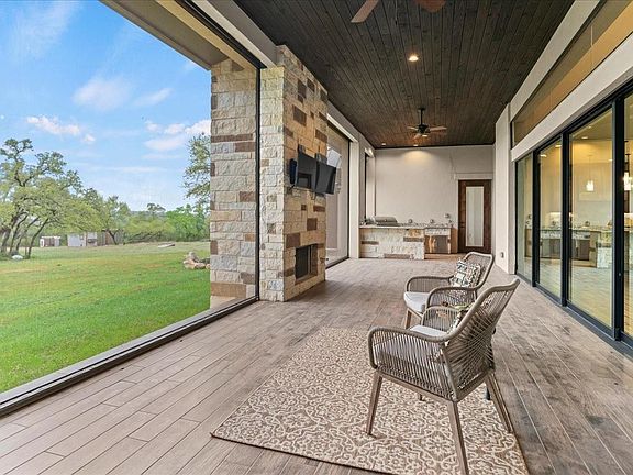 5th image of 1951 Bridlewood Ranches Dr