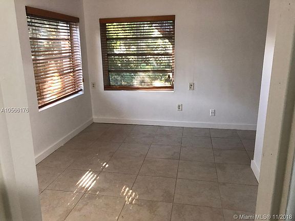 4th image of 13940 NE 10th Ave #0