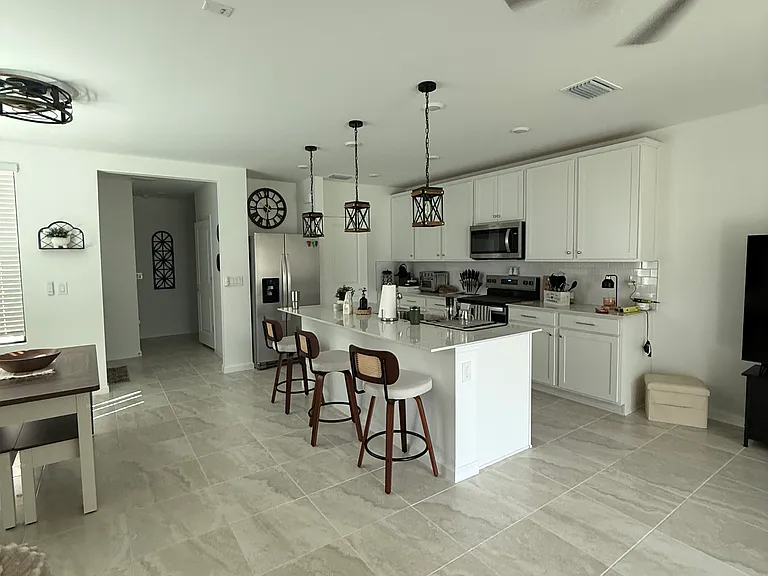 1622 Lake Jessup Cir — Photo 4