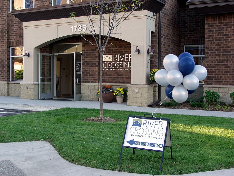 Welcome to River Crossing Apartments and Townhomes