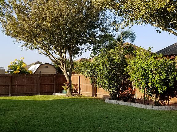 2nd image of 3823 Spicewood Dr
