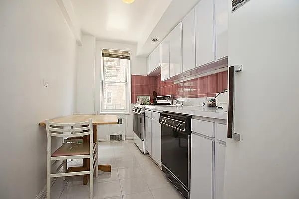 Sold by Argo Residential | media 29