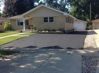 437 Lake Ave, Downers Grove, IL 60515