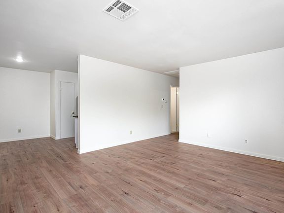 5th image of 528 E Avenue H14 APT 1