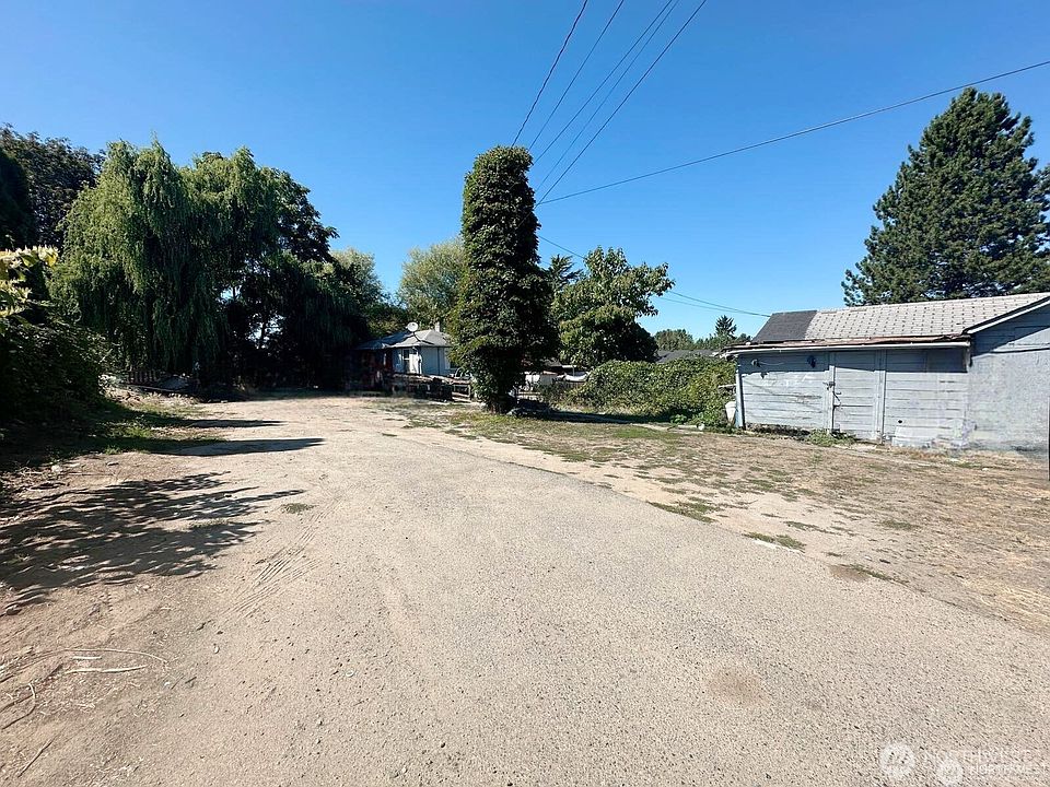 1st image of 8663 Beacon Avenue S
