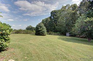 3rd image of 45 Wendover Dr