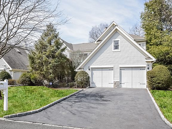 2nd image of 5 Cobblefield Ln
