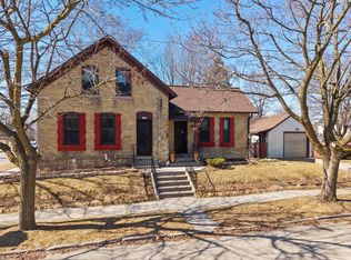 1144 South 25th STREET, Manitowoc, WI 54220