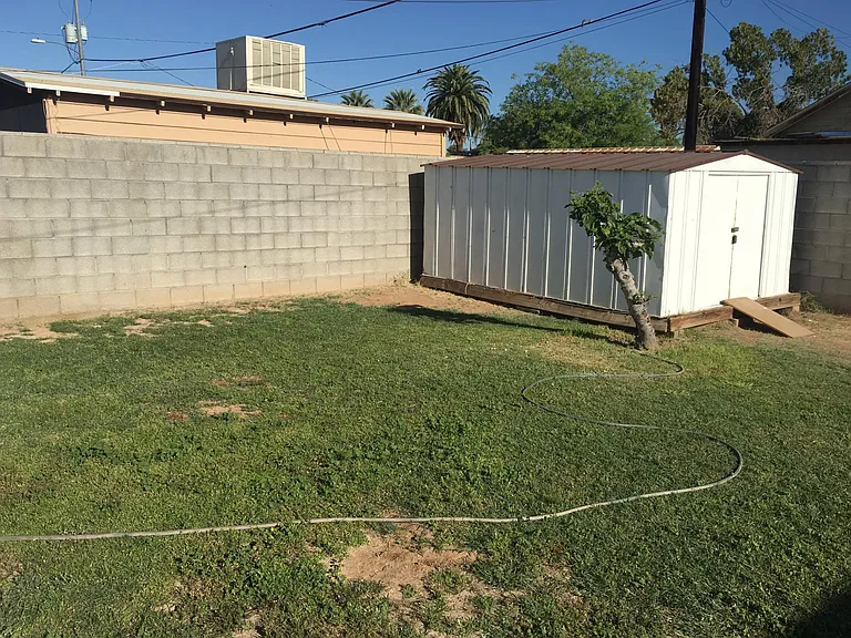 1938 E Mitchell Dr — Photo 20
