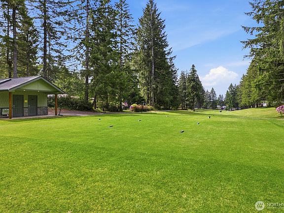 5th image of 1081 E Vine Maple Lane