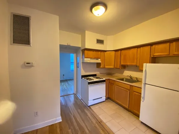 276 1st St APT 1, Jersey City, NJ 07302
