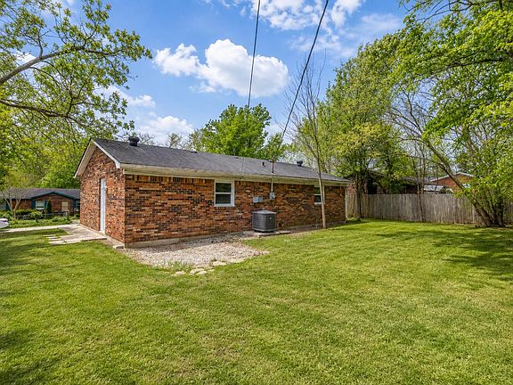 2nd image of 213 Brooks Rd