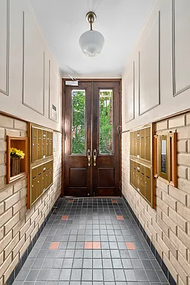 Sold by Engel & Völkers New York Real Estate | media 14