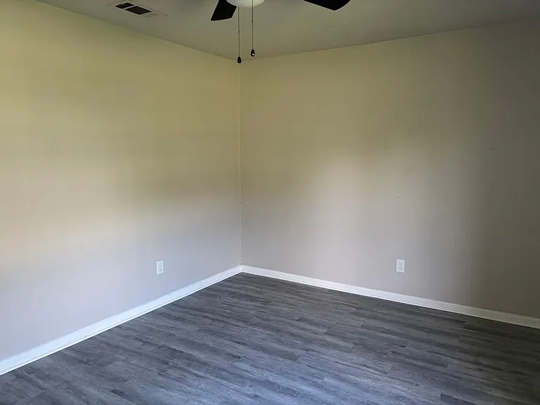5890 Helbig Rd — Photo 16
