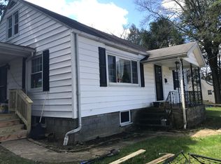 433 Ohio Ave, Westover, WV