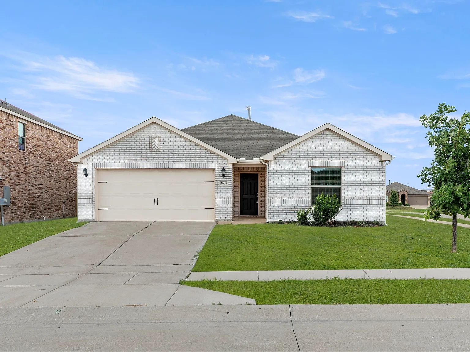 3 bed, 1681 sqft, $2,100 — Photo 2