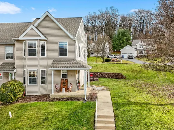 228 Thia Ct, Coatesville, PA 19320