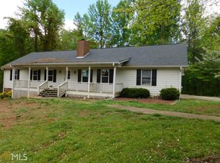 1510 Plunketts Rd, Buford, GA 30519