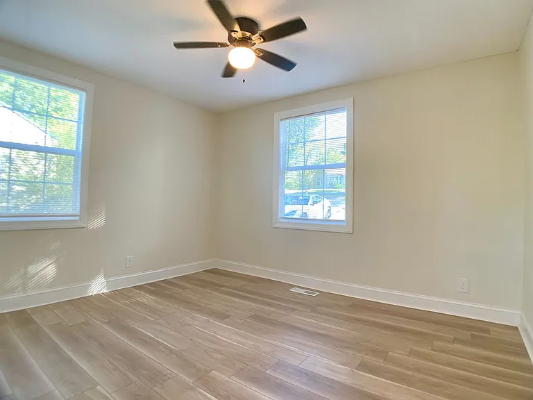47 Maple St — Photo 12