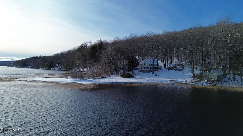 3rd image of 1113 Old Piseco Road