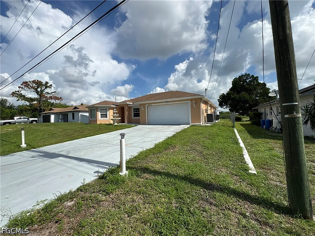 3 bed, 2.0 bath, 1892 sqft, $2,150 — Photo 2